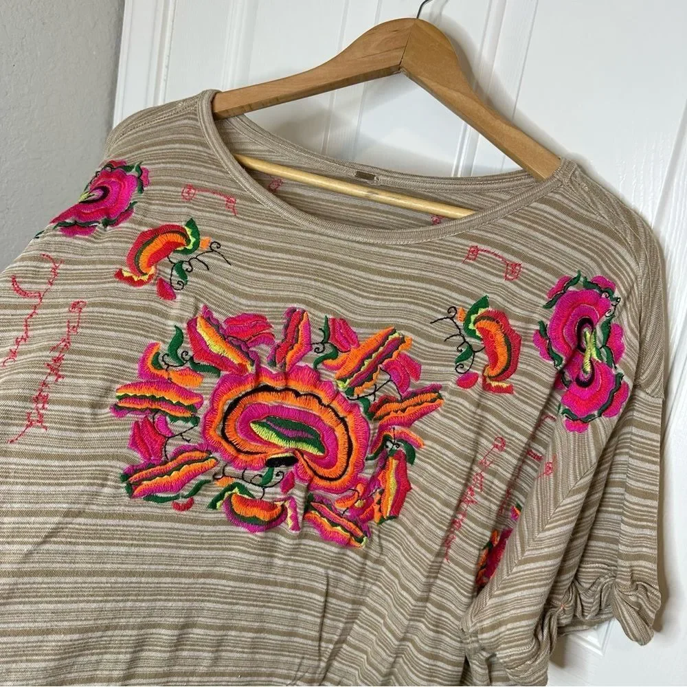 Free People Catalunya Tan White Striped Floral Embroidered Top Sz M Boho Preppy - Picture 3 of 8
